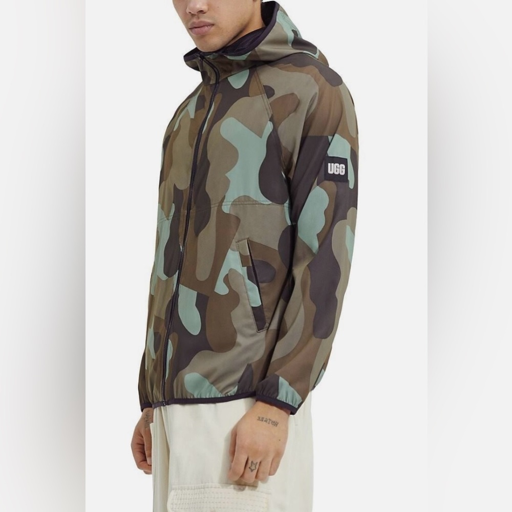 UGG Edison Wind shell XL